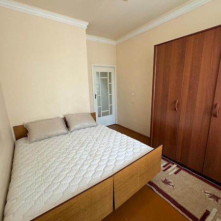 Yunusabad 7 Американский Посольство Tashkent Exterior photo